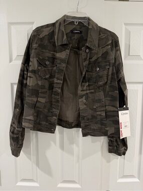 d. jeans Camouflage Denim Jacket - Dark Green & Black Tones